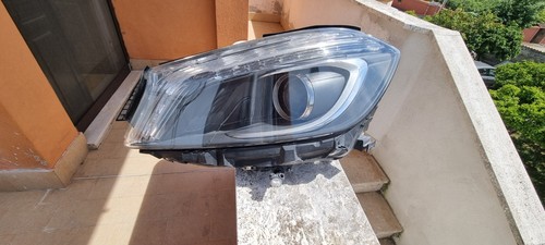 Faro anteriore sinistro - anteriore,